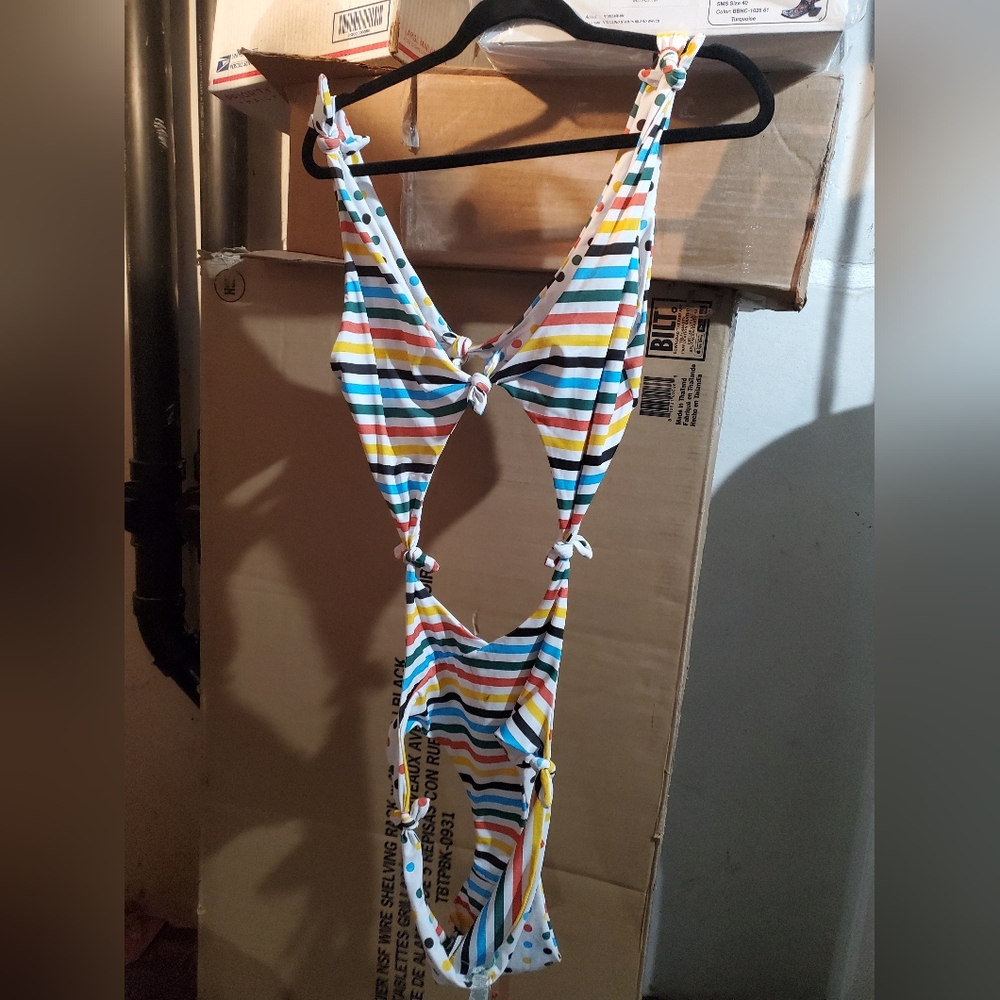 NWT sz L RYE reversible swimsuit